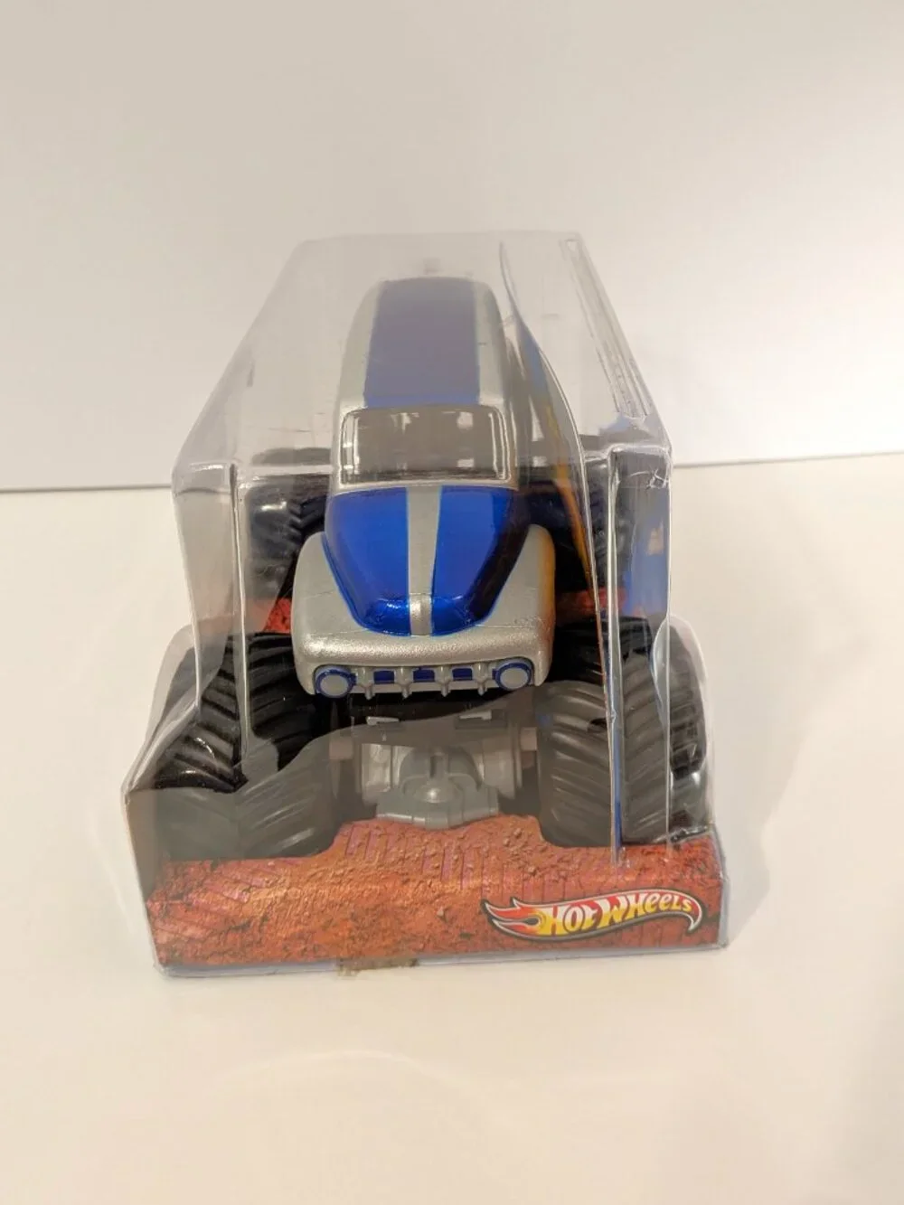 Hot Wheels 2013 Monster Jam Grave Digger The Legend Die Cast Metal Body Blue NEW